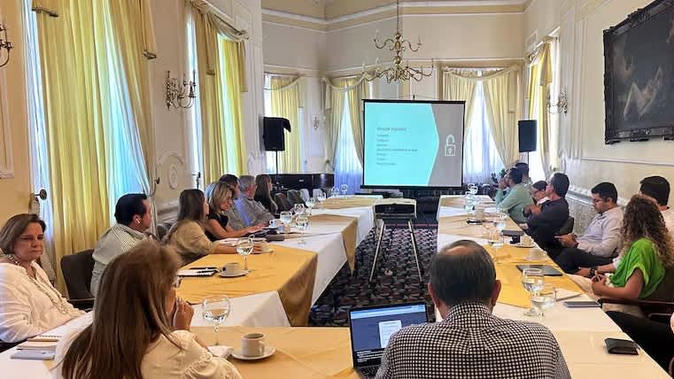 Imagen de Bloqueos en Santander dejan pérdidas de hasta 120 mil millones de pesos cada día