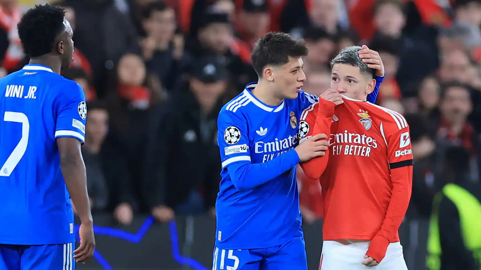 Imagen de Prestianni recibe seis partidos de sanción por insultos racistas a Vinicius Junior en partido de la Champions