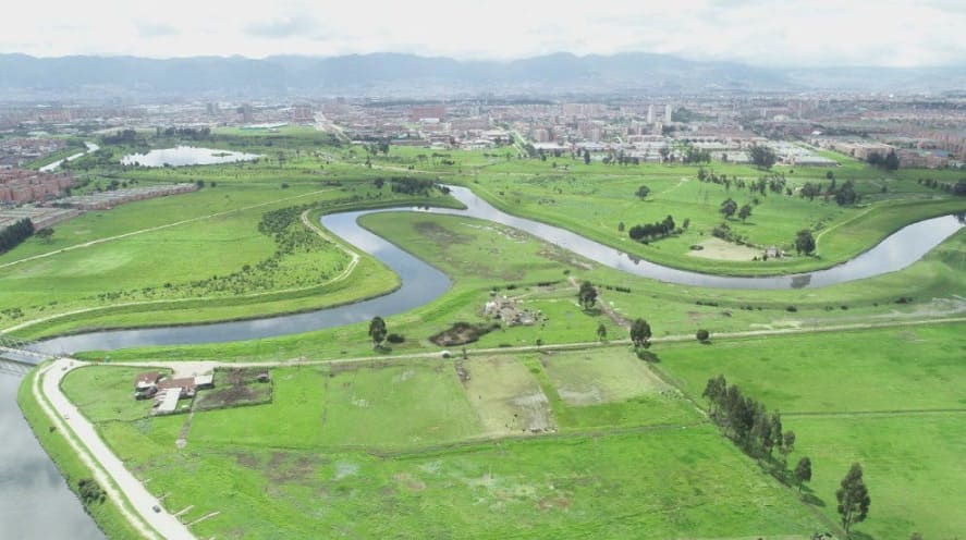Imagen de Delimitarán 140 mil hectáreas en cuenca del río Bogotá para frenar obras ilegales y proteger el agua