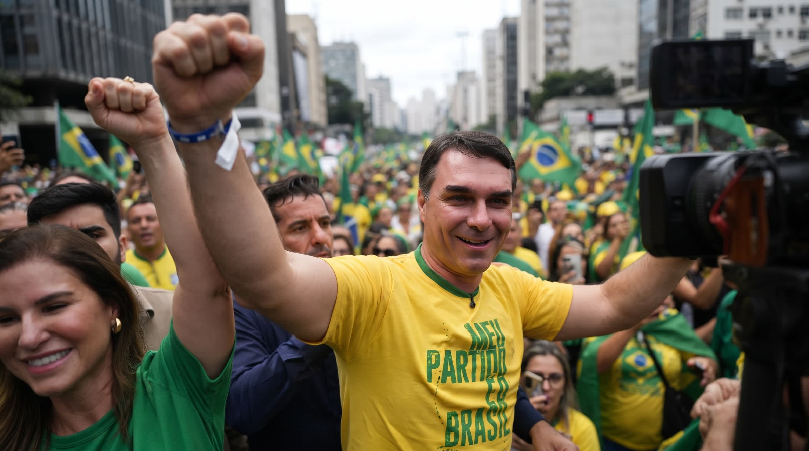 Imagen de Estados Unidos acogerá a Flávio Bolsonaro tras huir de Brasil