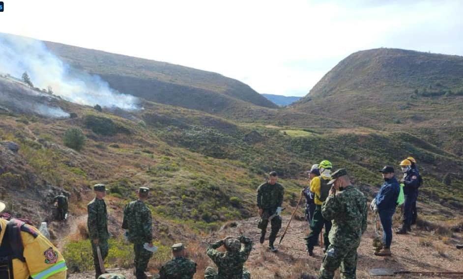 Imagen de Incendio forestal en Villa de Leyva: 70 hectáreas afectadas y 19 incendios activos en Colombia