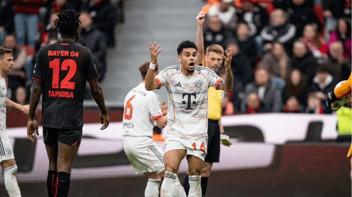 Imagen de Bayern Múnich apela expulsión de Luis Díaz usando las palabras del árbitro