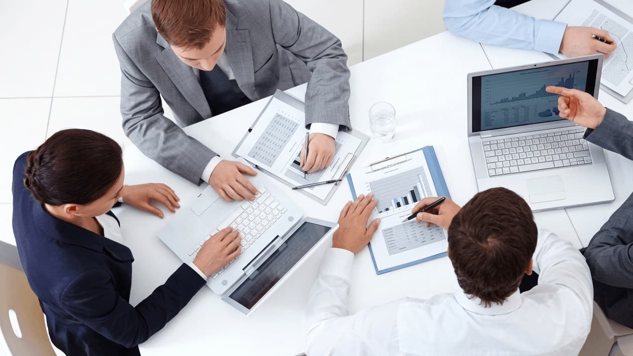 Imagen de Mercado laboral en Colombia muestra signos de desaceleración según JP Morgan