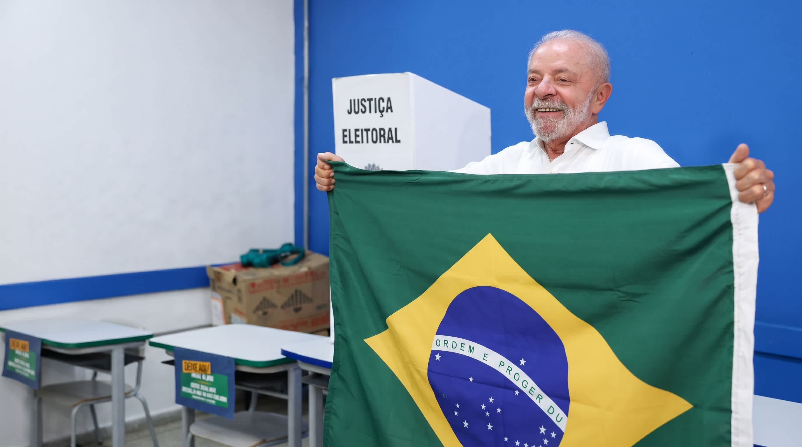 Imagen de Segunda vuelta electoral en Brasil: Lula y Flávio Bolsonaro definen la presidencia