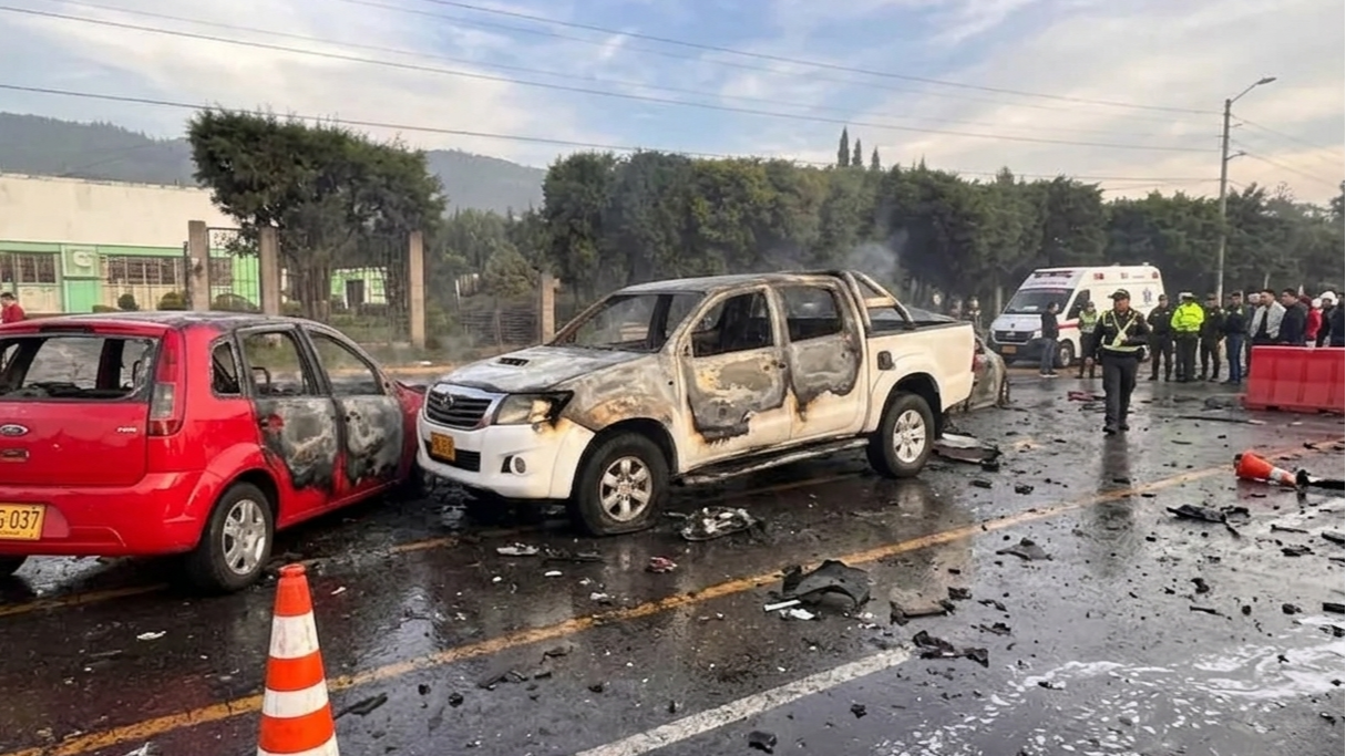 Imagen de Invías pide cuidado en las carreteras y recuerda la importancia de revisar los vehículos