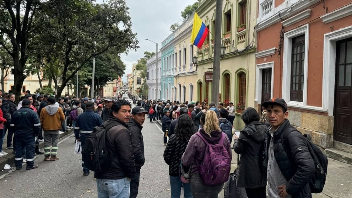 Imagen de Recicladores de Bogotá protestan por nuevo marco tarifario y exigen ser escuchados por el gobierno