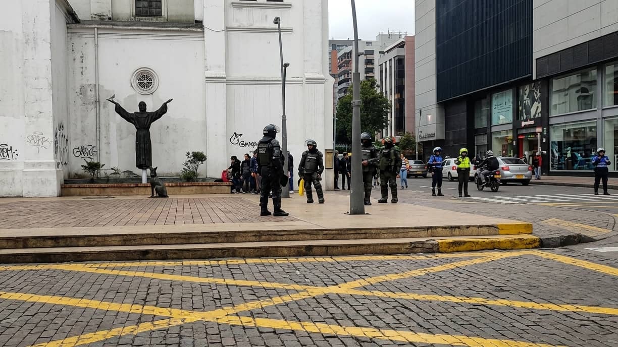 Imagen de Protestas en Universidad Pedagógica: rector denuncia agresiones y Distrito habla de vandalismo