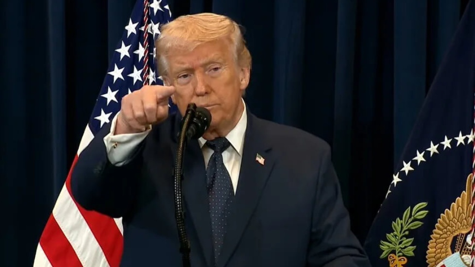 Imagen de Trump da 48 horas a Irán para evitar un conflicto grave