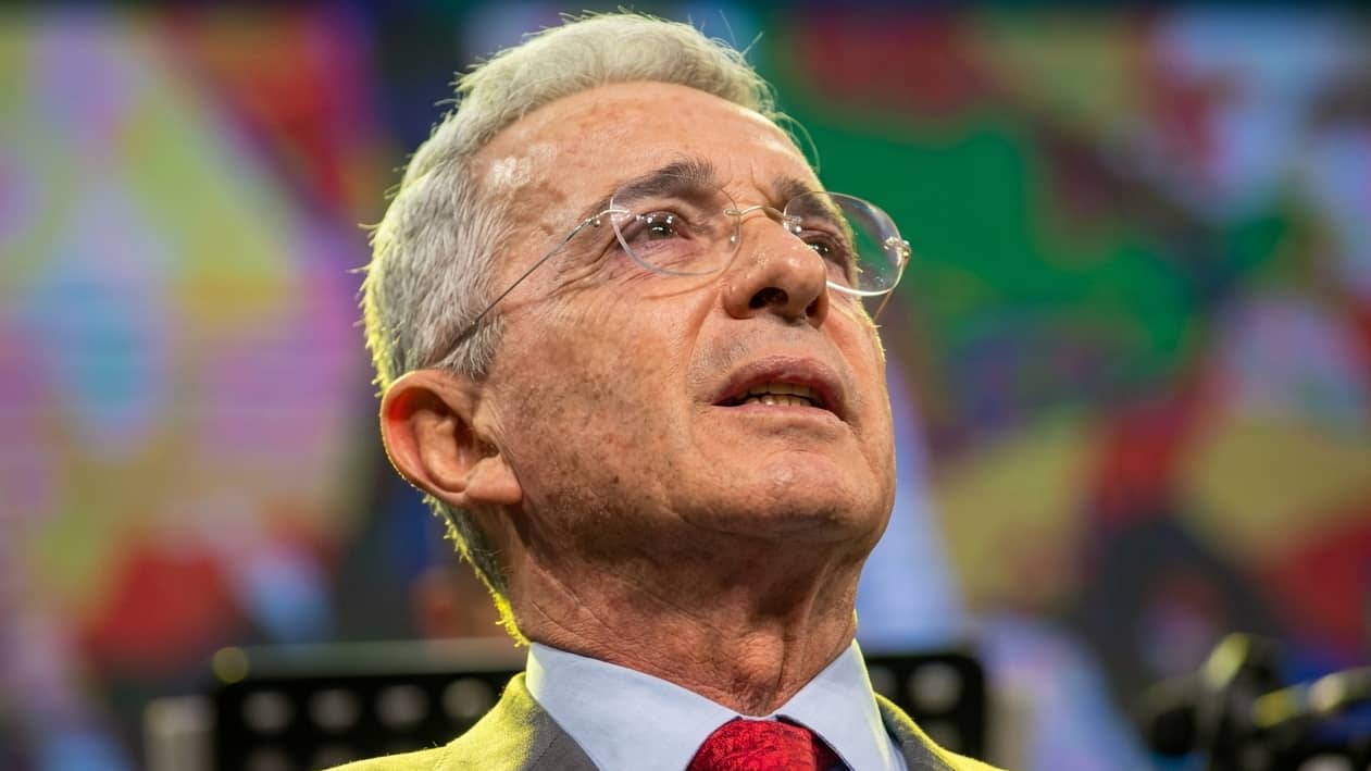 Imagen de Uribe advierte sobre violencia en Ituango y critica a Petro y Cepeda por supuesta calumnia