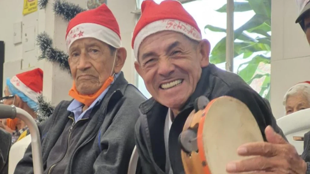 Compromiso social en Fusagasug�: La campa�a Dona tu tiempo ilumina la Navidad de los adultos mayores