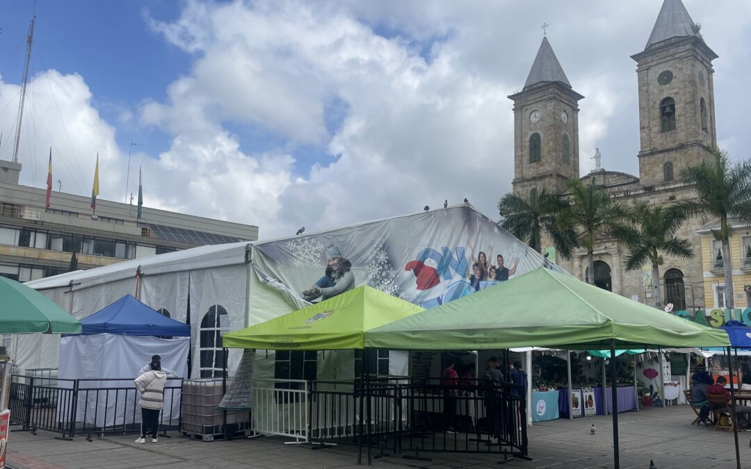 Hoy al mediod�a abrir� al p�blico la pista de hielo en el Parque Principal de Fusagasug�