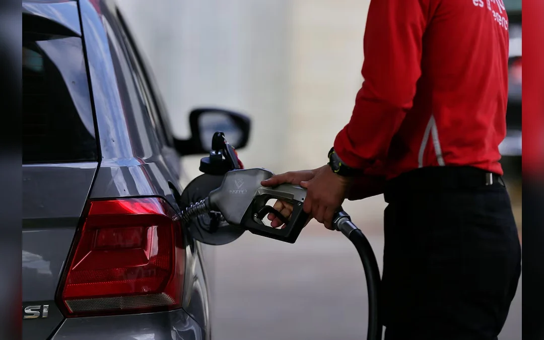 Hidrocarburos e Incertidumbre: El Futuro Econ�mico de Colombia tras la ca�da de Maduro